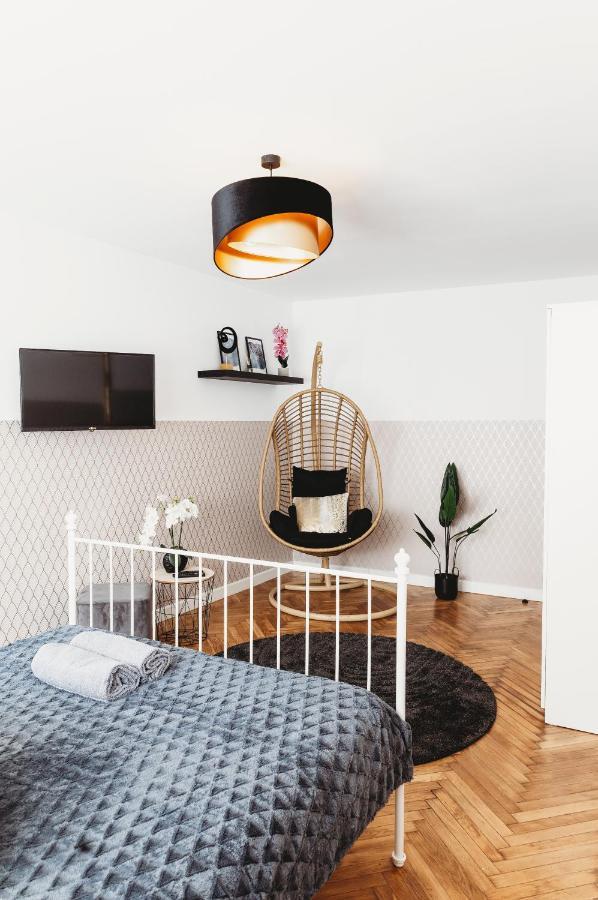 Clicktheflat Jasna Palace Of Culture Apart Rooms Warsaw Ngoại thất bức ảnh